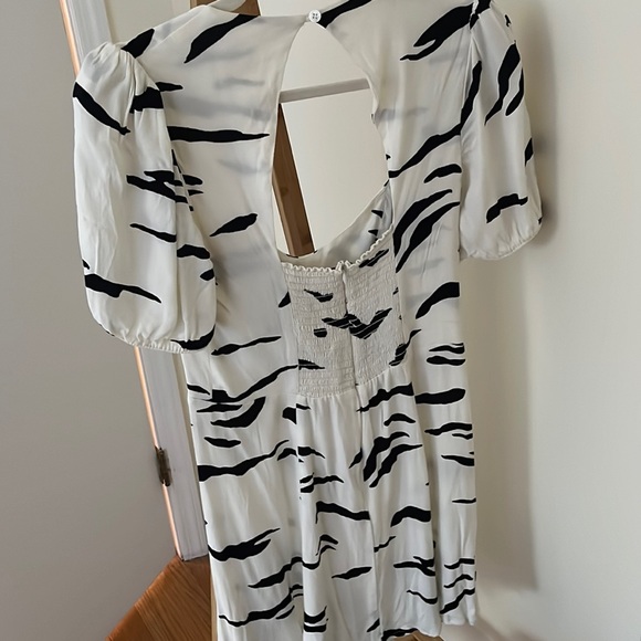 Reformation Clancie Dress - Picture 6 of 9